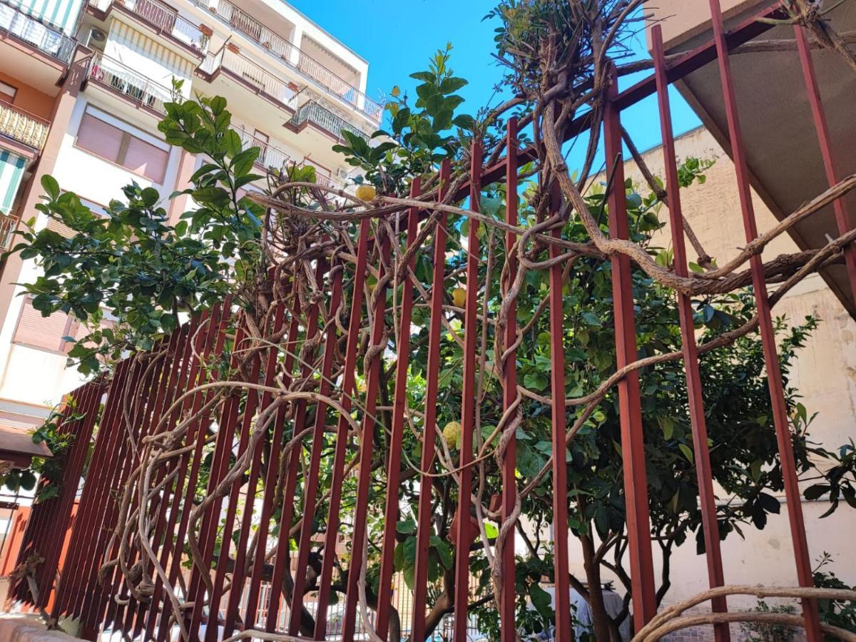 Genoard Apartment Палермо Екстериор снимка