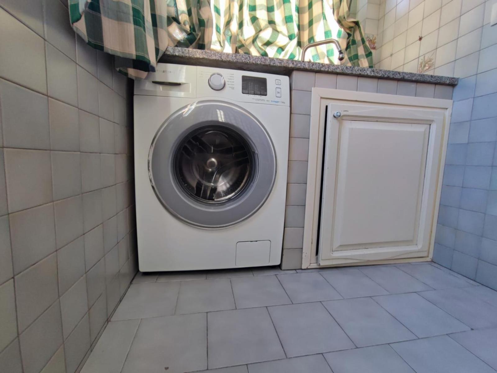 Genoard Apartment Палермо Екстериор снимка